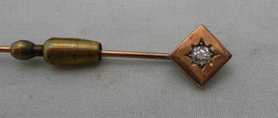 Lot 63 - Diamond-set stick pin