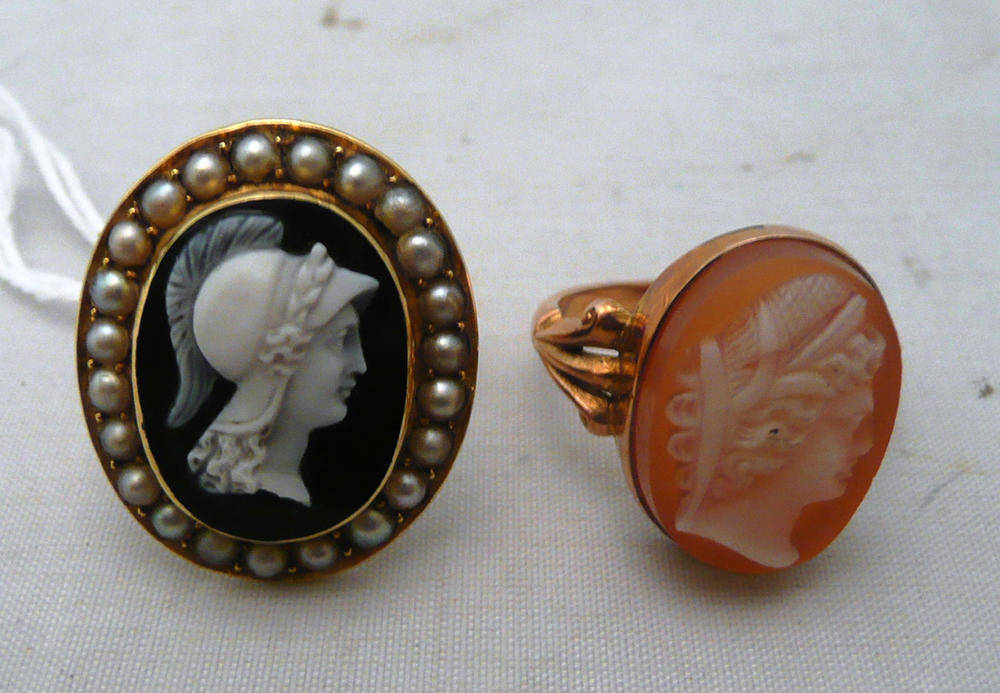 Avon on sale cameo ring