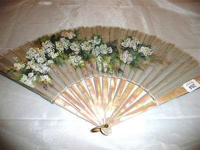 Lot 264 - Cased Duvelleroy fan