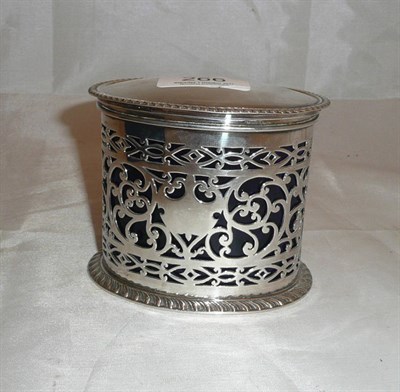 Lot 266 - Late Victorian silver sugar box and cover with blue glass liner, Birmingham 1899, 7.7oz