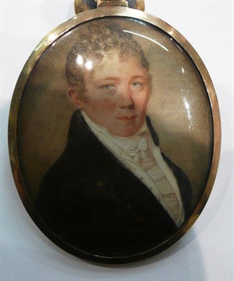 Lot 360 - Oval miniature of a young gentleman