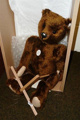 Lot 419 - Steiff replica bear puppet (boxed)