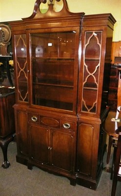 Lot 660 - A reproduction glazed cabinet