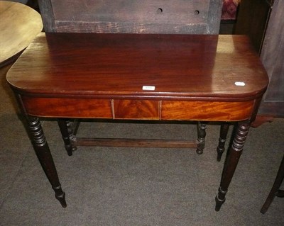 Lot 684 - Victorian mahogany inlaid tea table