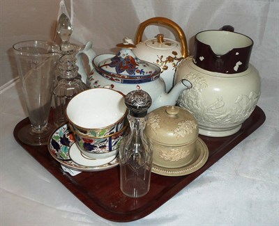 Lot 31 - A tray of 19th century ceramics including tobacco leaf tea pot and cover, Davenport hunting jug etc