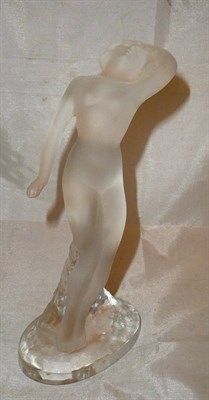 Lot 104 - A modern Lalique nude figure