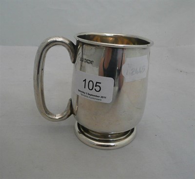 Lot 105 - A silver mug, approx 6.27oz