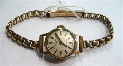 Lot 36 - A 9ct Rotary ladies watch
