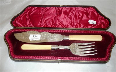 Lot 334 - Cased silver fish servers