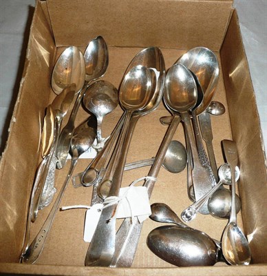 Lot 409 - A quantity of silver flatware, approximately 11oz