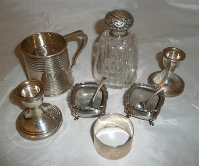 Lot 420 - A small quantity of assorted silver