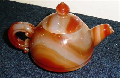 Lot 427 - A one piece Chinese teapot