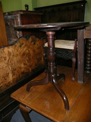 Lot 507 - Georgian tilt-top tripod table