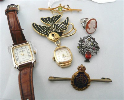 Lot 84 - A peridot and seed pearl brooch, a paste brooch, a silver cameo ring, watches, gold bits etc