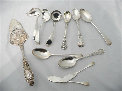Lot 93 - A small quantity of silver spoons, 11.5oz approximate weight and a cake slice stamped '800'