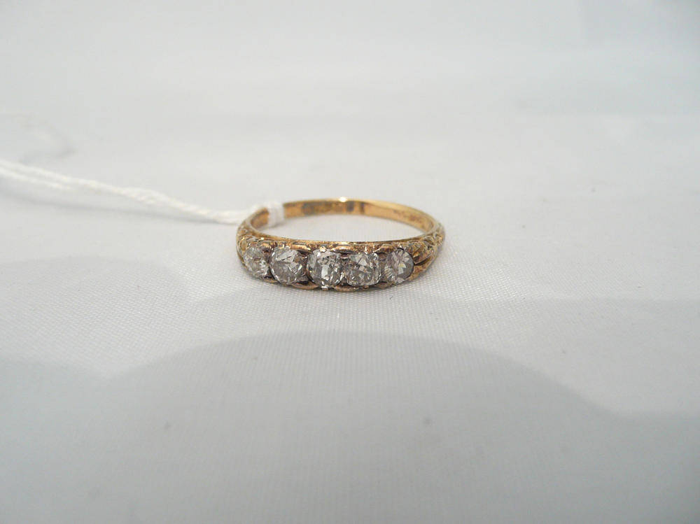 Lot 102 - Diamond five stone ring
