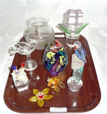 Lot 143 - A collection of glass and crystal figures