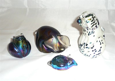 Lot 154 - Four pieces of decorative glassware by J. Ditchford, glasform including pig, dalmation etc