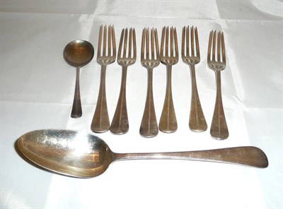 Lot 204 - Assorted silver cutlery