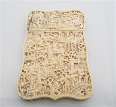 Lot 226 - A Chinese carved ivory card case