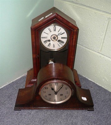 Lot 254 - Two mantel clocks