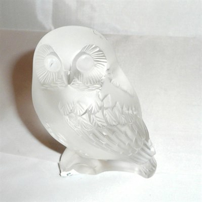 Lot 354 - Lalique owl