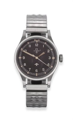 Lot 167 - A Military Stainless Steel Centre Seconds Wristwatch, signed Omega, circa 1951, (calibre 283) lever