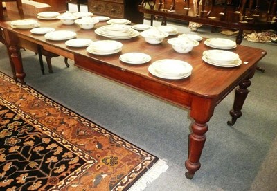 Lot 491 - Victorian extending table plus two leaves