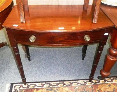 Lot 493 - 19th century mahogany single drawer side table