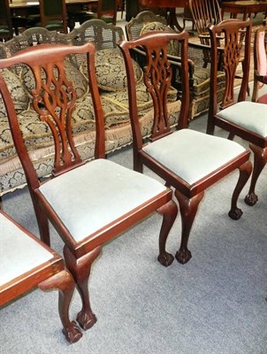 Lot 520 - Four chairs