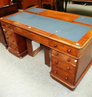 Lot 529 - A Victorian mahogany pedestal desk