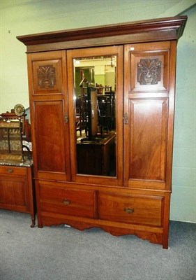 Lot 554 - A Victorian walnut bedroom suite (four piece)