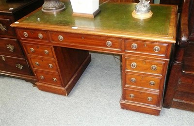 Lot 563 - Mahogany Victorian pedestal desk