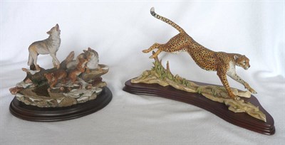 Lot 1004 - Border Fine Arts "Cheetah", model No. L132 by Richard Roberts, Ltd. edition No. 55/750, 25.4cm high