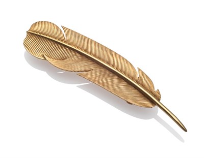 Lot 197 - A French Feather Brooch, by Hermès, circa 1955, realistically modelled, length 6.4cm    It is...