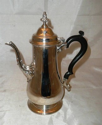 Lot 65 - 18th century style silver baluster coffee pot, Birmingham 1982, 23.6oz
