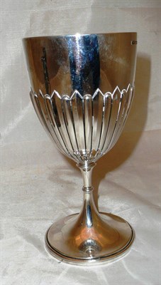Lot 81 - A silver pedestal goblet 7.05oz