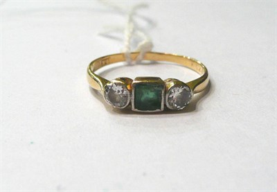 Lot 142 - 18ct gold three stone diamond and emerald ring (a.f.)