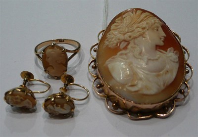 Lot 266 - A cameo brooch, earrings and ring