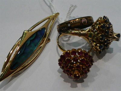 Lot 388 - 18ct gold sapphire ring, 18ct ruby ring, enamel ring and a brooch