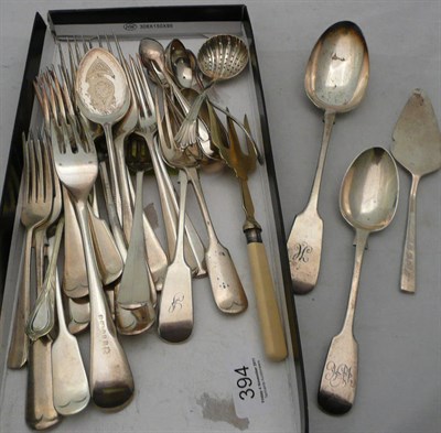 Lot 394 - Quantity of mixed cutlery and sugar tongs