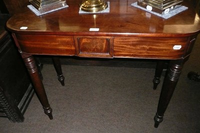 Lot 662 - A D end mahogany side table