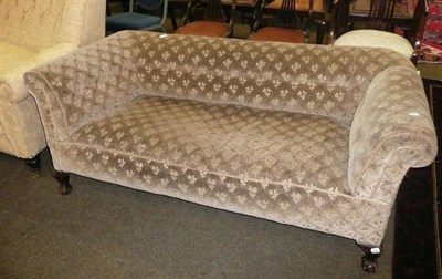 Lot 683 - Edwardian drop-end settee