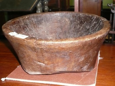 Lot 718 - Treen bowl