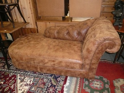 Lot 883 - Natuzzi leather chaise