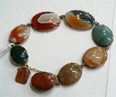 Lot 123 - A bracelet set with agates and two moss agates