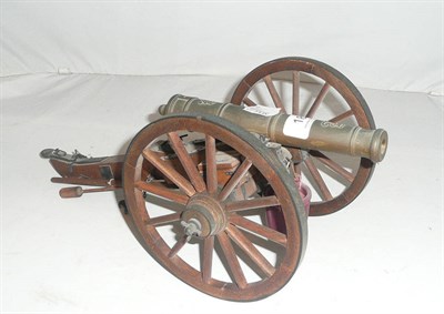 Lot 186 - Small model cannon
