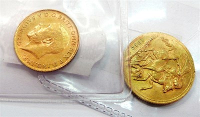 Lot 235 - A 1912 sovereign and a 1913 half sovereign