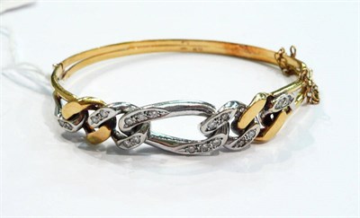 Lot 249 - A bangle stamped '750'