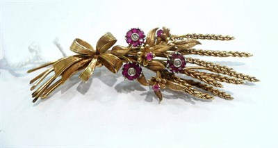 Lot 397 - An 18ct gold ruby and diamond wheatsheaf brooch (a.f.)